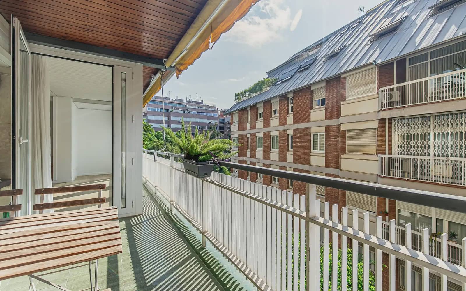3 sovrum Lägenhet att hyra i Barcelona stad med pool garage - 2 950 € (Ref: 10007481)