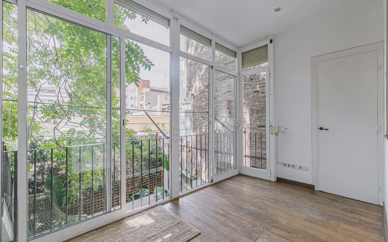 Piso de 2 habitaciones en Barcelona ciudad en venta - 890.000 € (Ref: 10009308)
