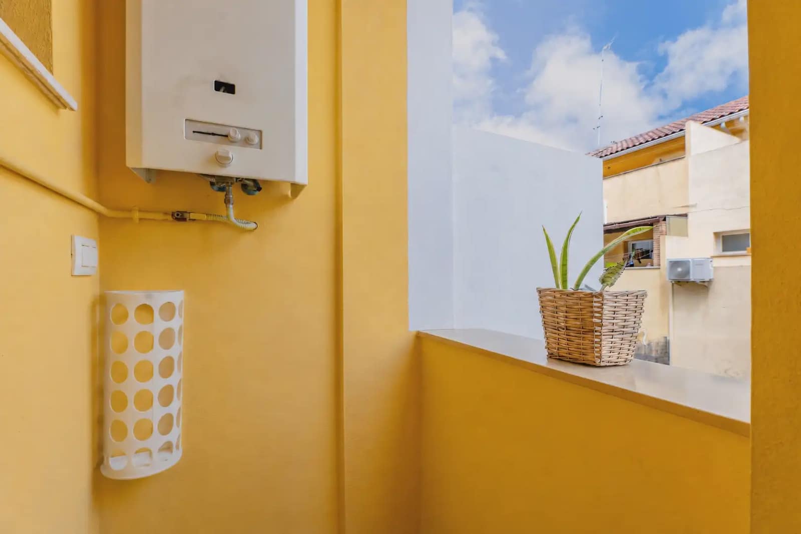4 bedroom Terraced Villa for sale in Massamagrell with garage - € 430,000 (Ref: 10009309)