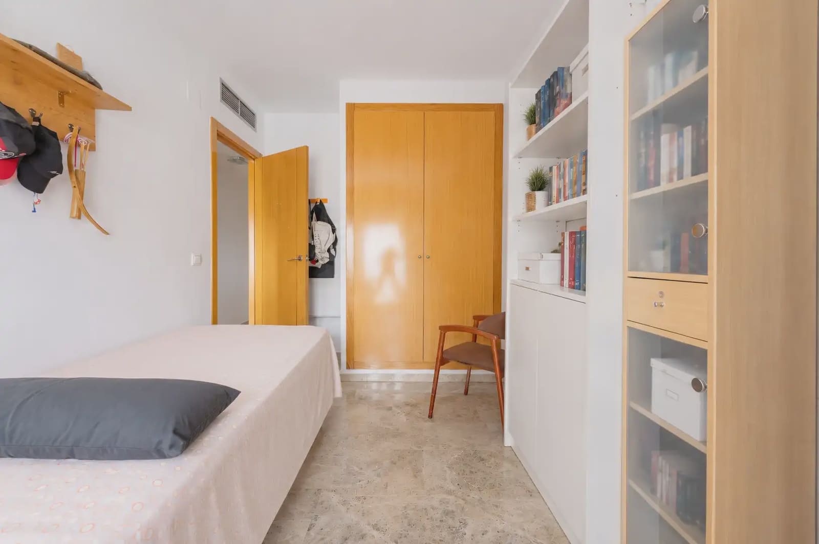 4 bedroom Terraced Villa for sale in Massamagrell with garage - € 430,000 (Ref: 10009309)