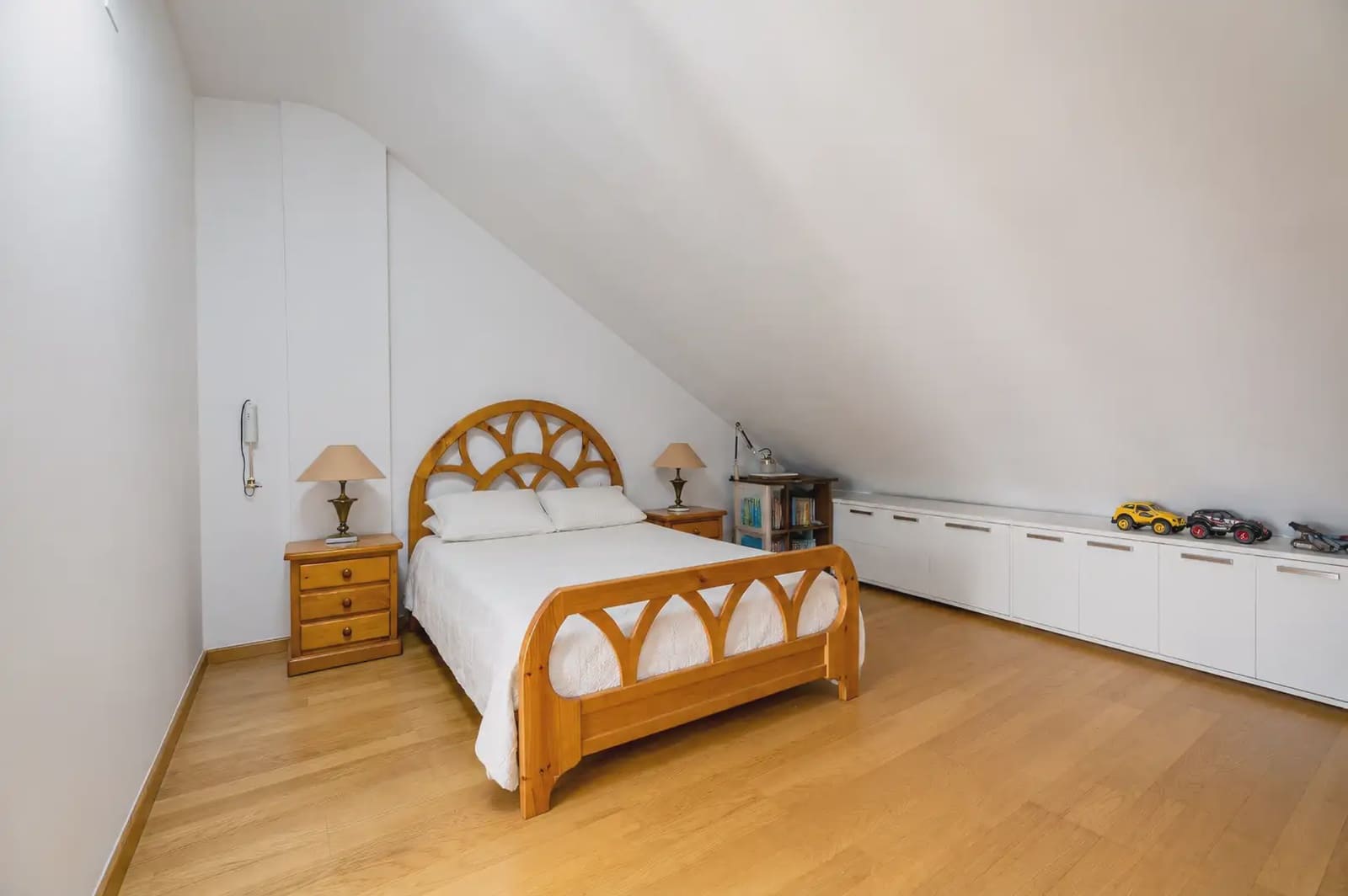 4 bedroom Terraced Villa for sale in Massamagrell with garage - € 430,000 (Ref: 10009309)