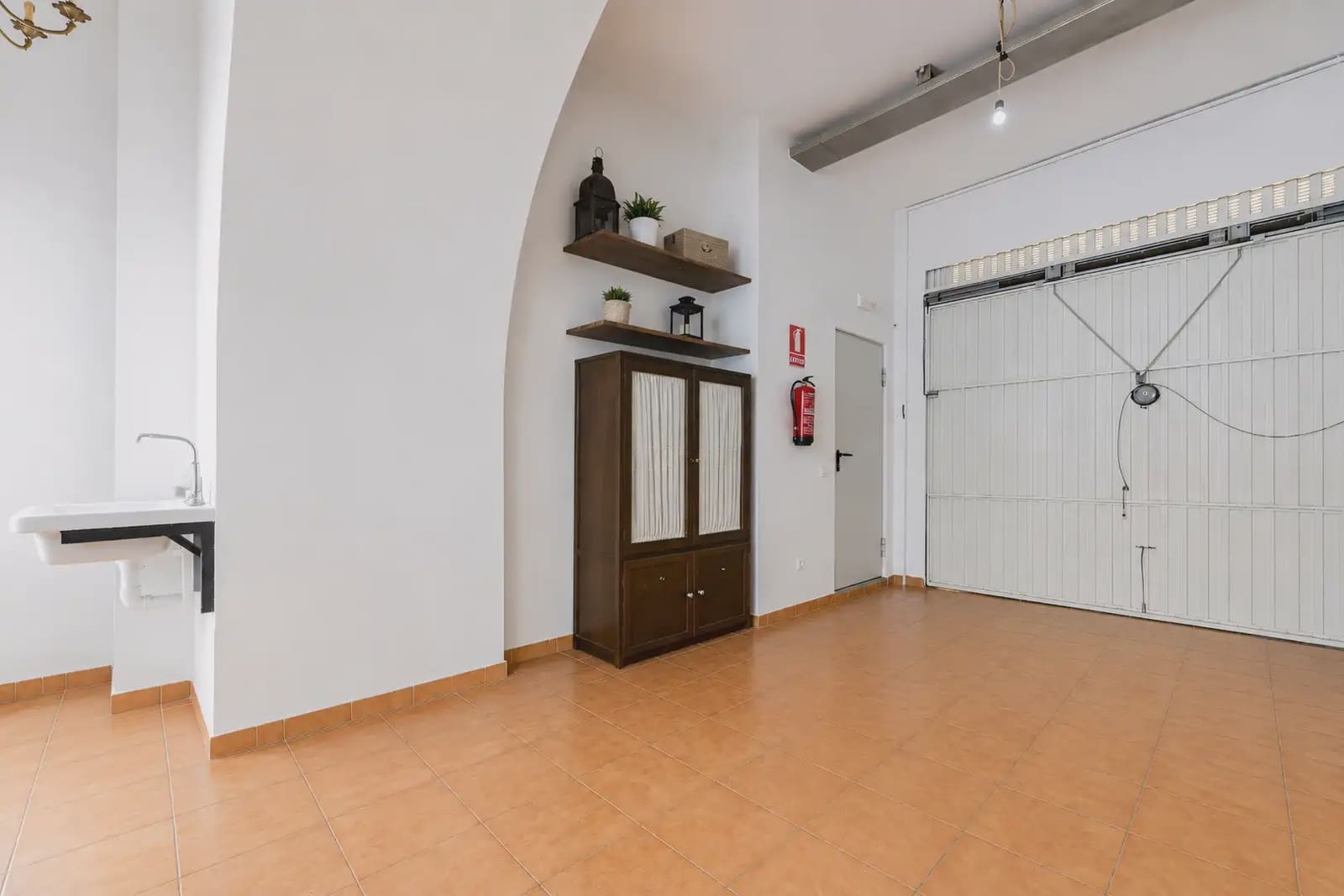 4 bedroom Terraced Villa for sale in Massamagrell with garage - € 430,000 (Ref: 10009309)