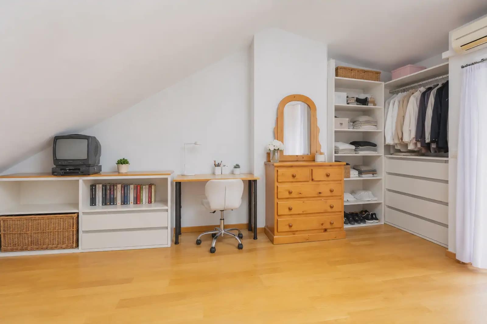4 bedroom Terraced Villa for sale in Massamagrell with garage - € 430,000 (Ref: 10009309)