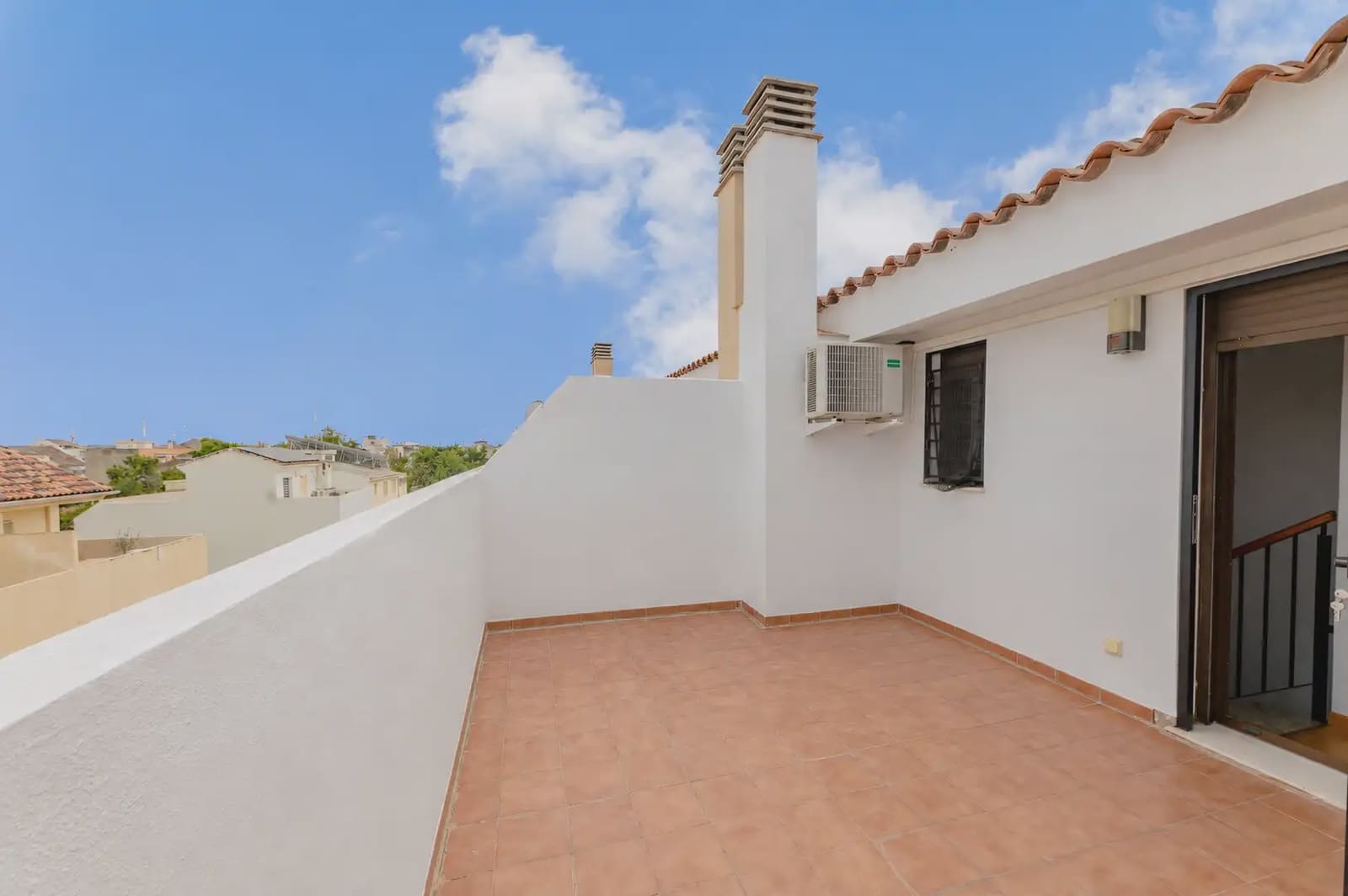 4 bedroom Terraced Villa for sale in Massamagrell with garage - € 430,000 (Ref: 10009309)