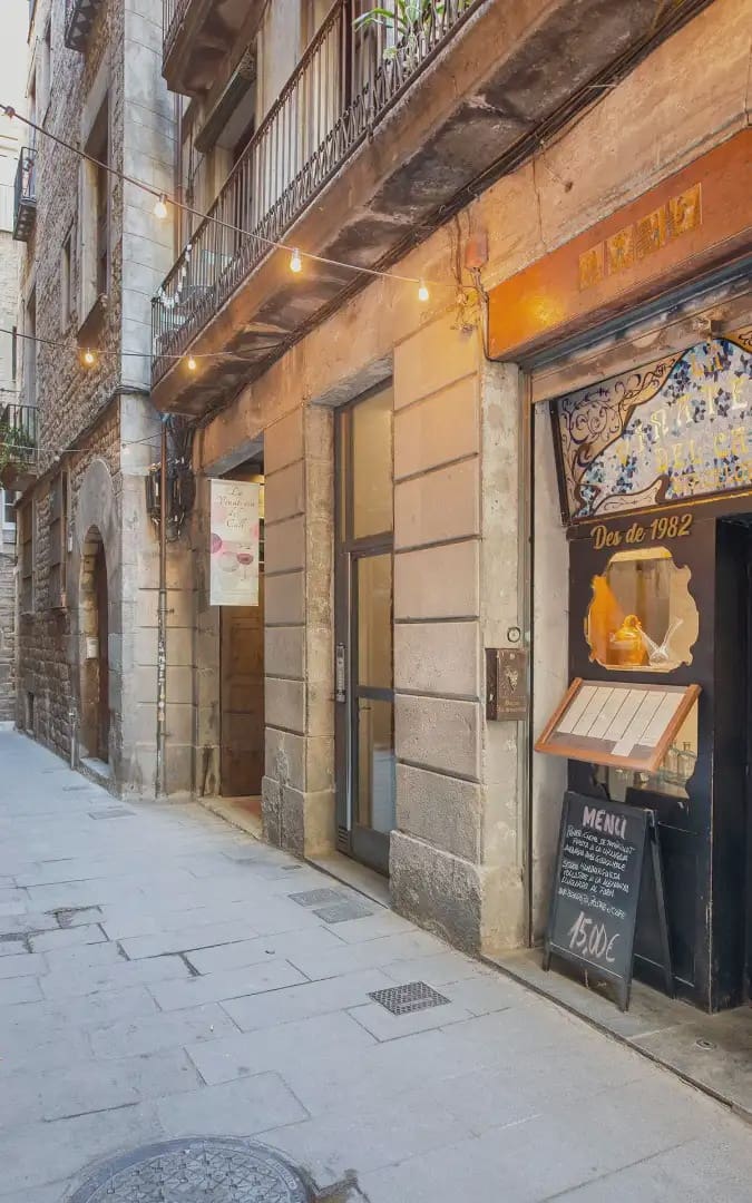 Appartement de 3 chambres à louer à Barcelone ville - 2 290 € (Ref: 10019379)