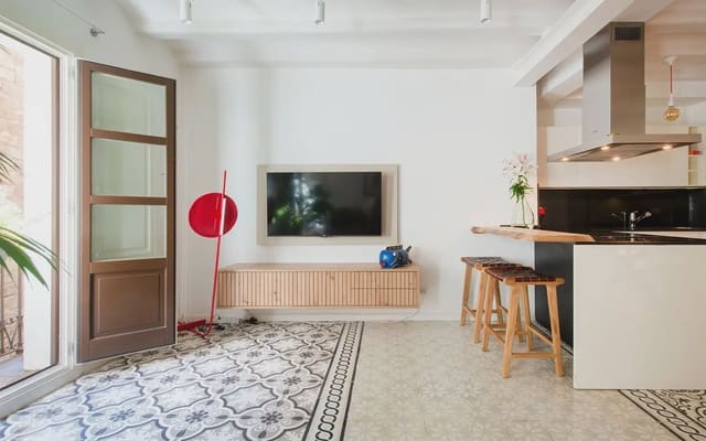 Appartement de 3 chambres à louer à El Barri Gòtic, Barcelone ville - 2 290 € (Ref: 10019379)