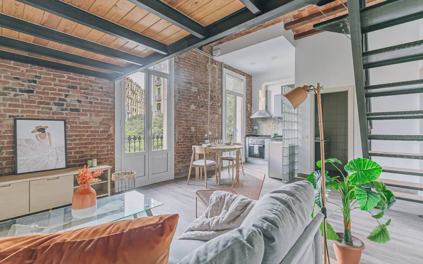 1 slaapkamer Flat te koop in Barcelona stad - € 245.000 (Ref: 10019553)