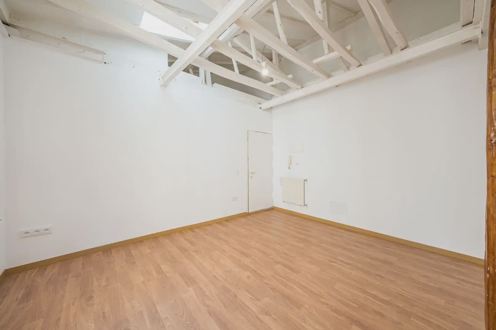 1 soveværelse Lejlighed til leje i Madrid by - € 1.400 (Ref: 10022895)