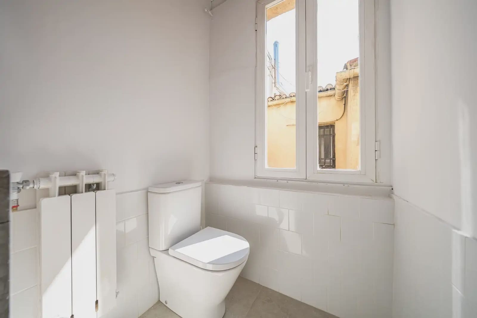 1 soveværelse Lejlighed til leje i Madrid by - € 1.400 (Ref: 10022895)