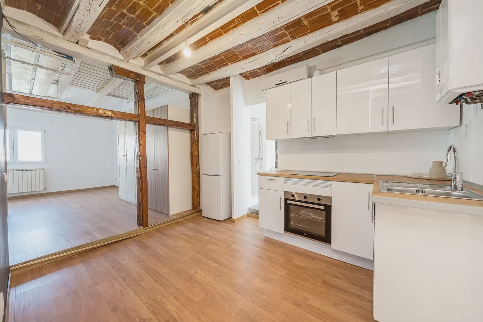 1 soveværelse Lejlighed til leje i Madrid by - € 1.400 (Ref: 10022895)