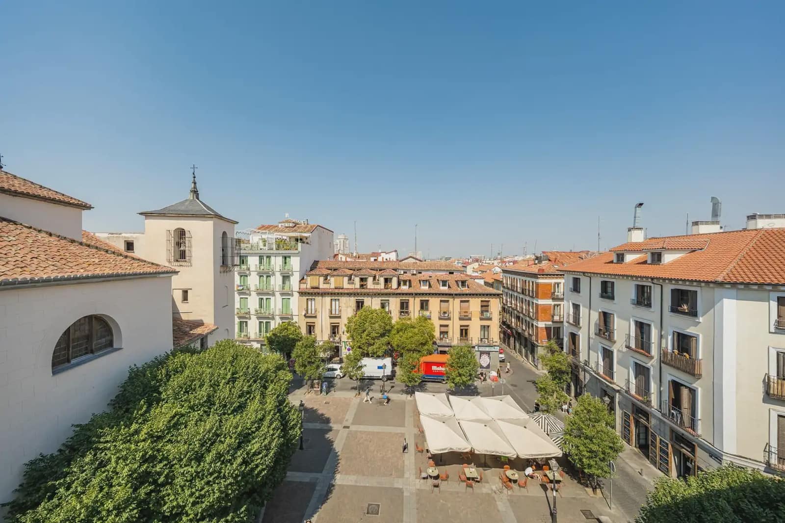 1 soveværelse Lejlighed til leje i Madrid by - € 1.400 (Ref: 10022895)