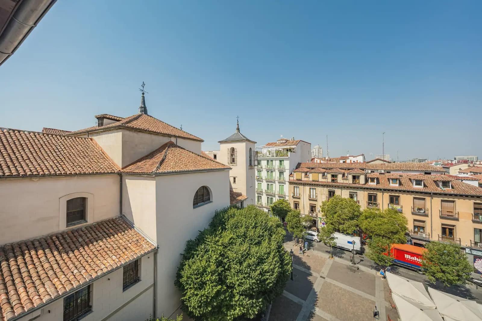 1 soveværelse Lejlighed til leje i Madrid by - € 1.400 (Ref: 10022895)