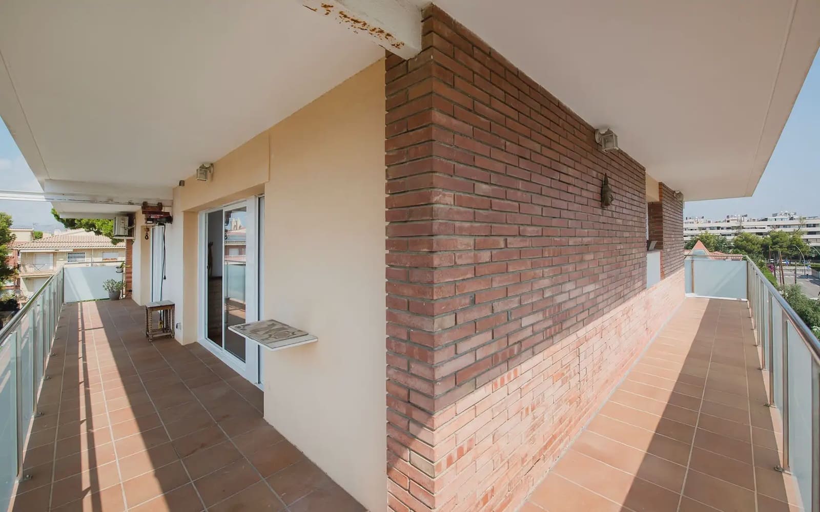 4 makuuhuone Huoneisto vuokrattavana paikassa Castelldefels mukana 
autotalli - 1 960 € (Ref: 10023318)