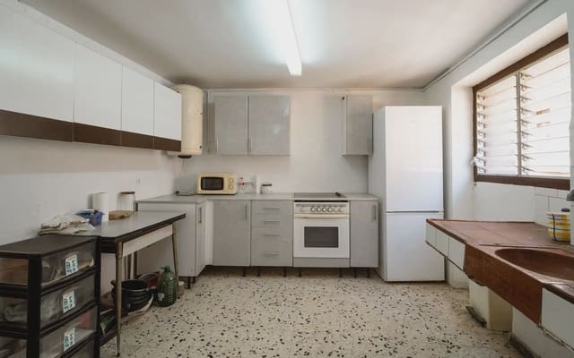 6 chambre Maison de Ville à vendre à Vallmoll avec garage - 169 000 € (Ref: 10029838)