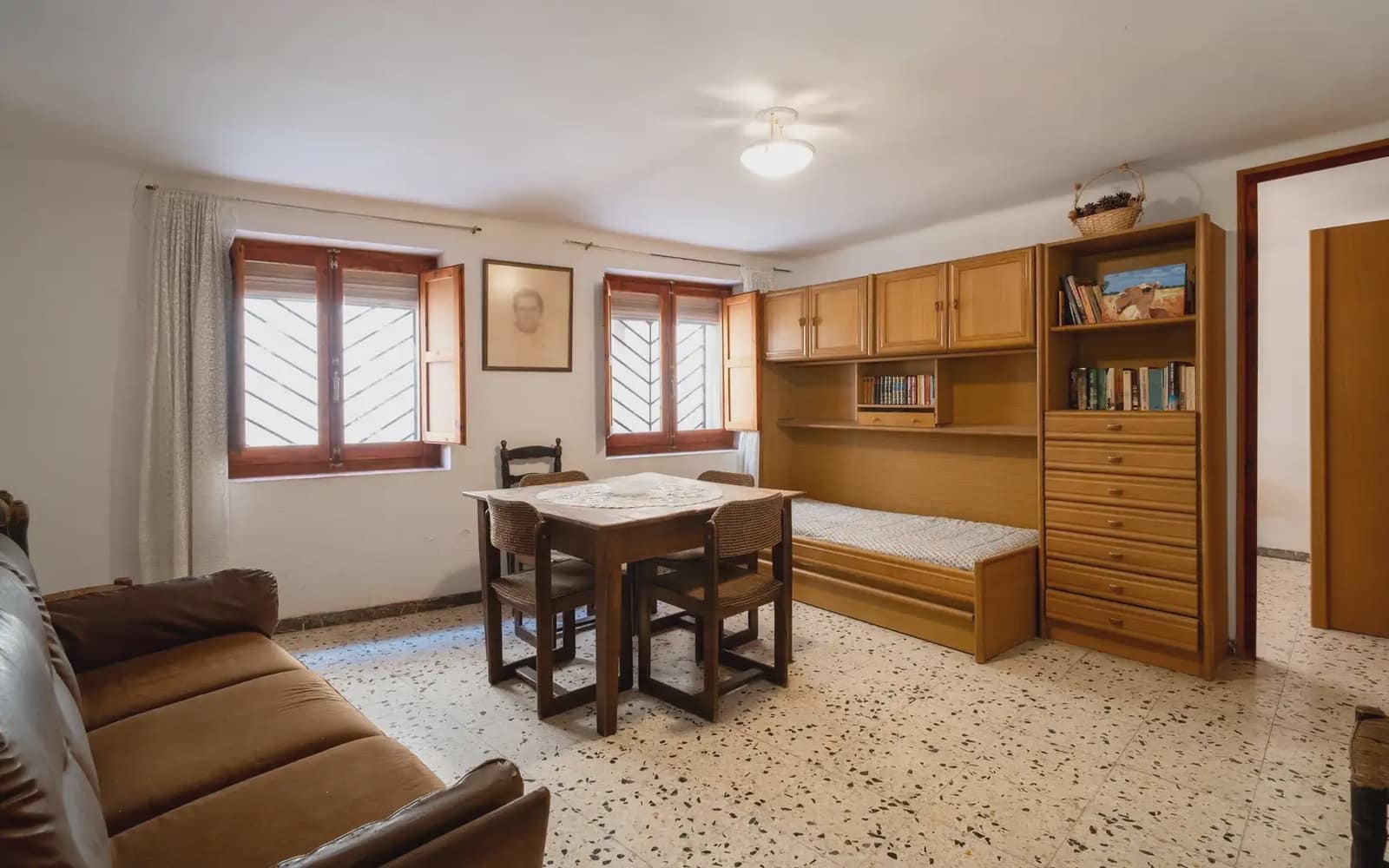 6 chambre Maison de Ville à vendre à Vallmoll avec garage - 169 000 € (Ref: 10029838)