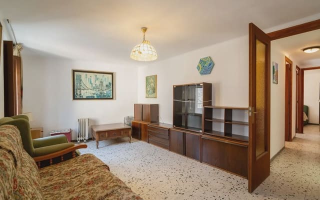6 chambre Maison de Ville à vendre à Vallmoll avec garage - 169 000 € (Ref: 10029838)