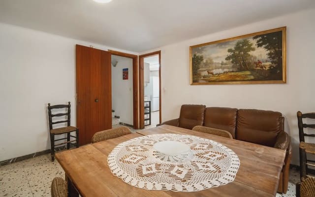 6 chambre Maison de Ville à vendre à Vallmoll avec garage - 169 000 € (Ref: 10029838)