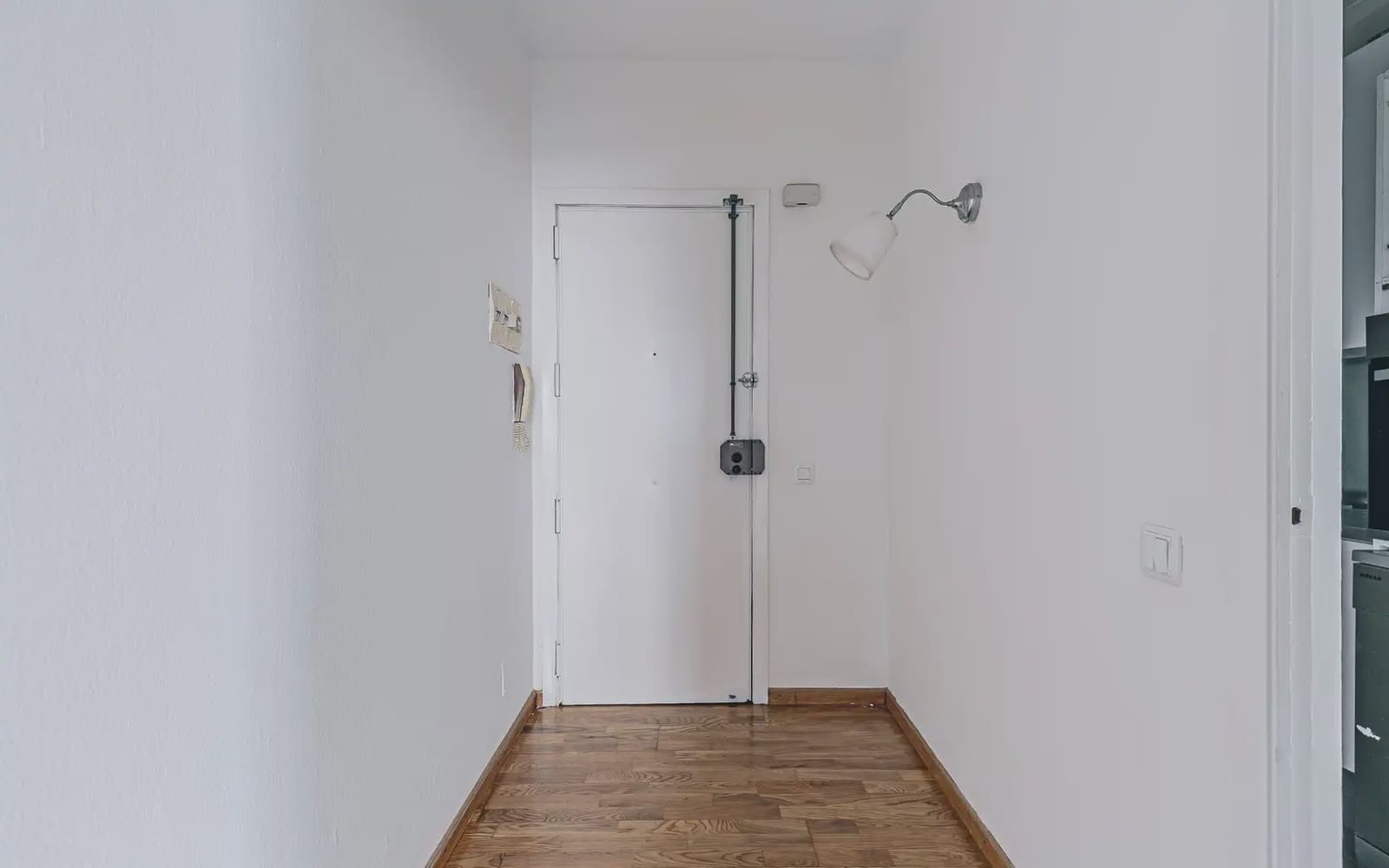 4 slaapkamer Flat te koop in Barcelona stad - € 460.000 (Ref: 10036221)