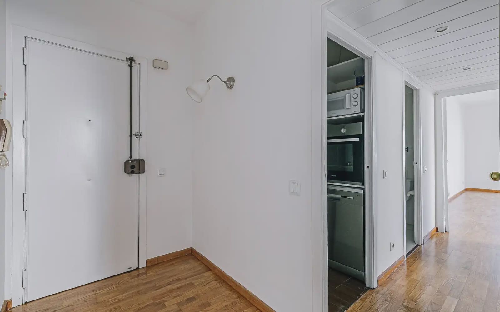 4 slaapkamer Flat te koop in Barcelona stad - € 460.000 (Ref: 10036221)