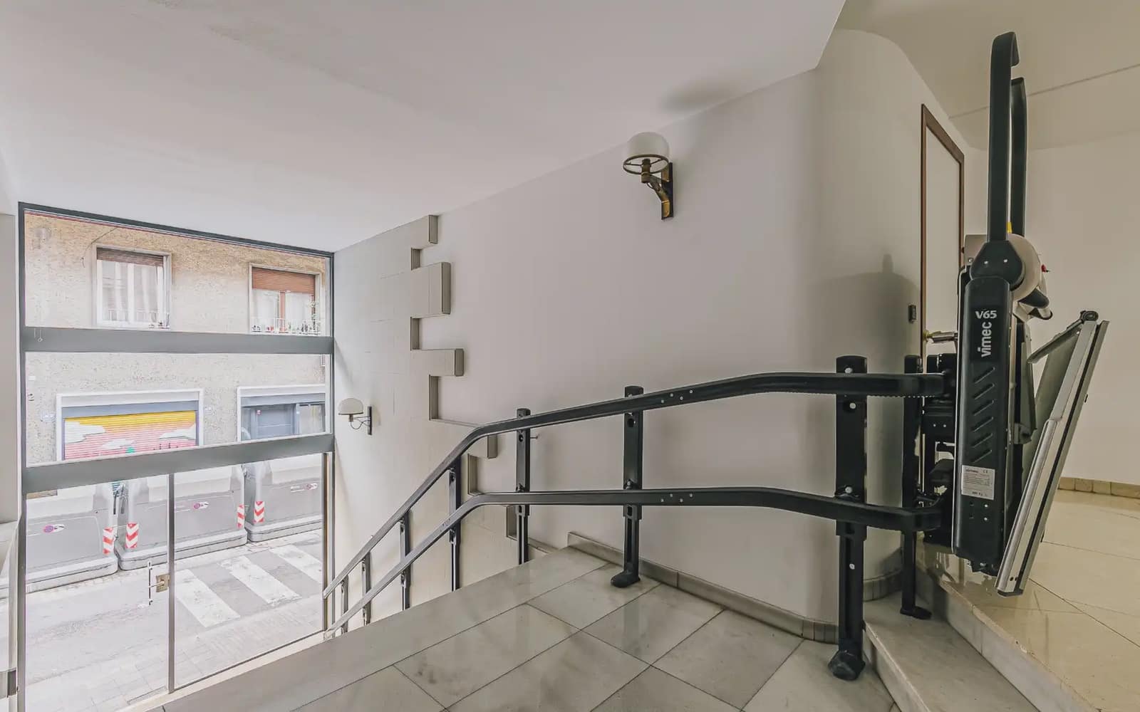 4 slaapkamer Flat te koop in Barcelona stad - € 460.000 (Ref: 10036221)