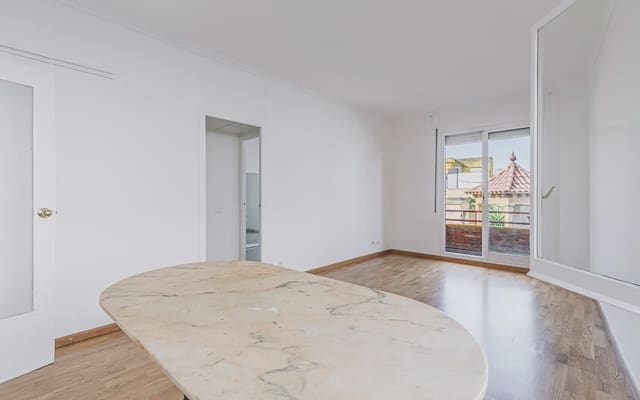 4 quarto Apartamento para venda em El Putxet i El Farró, Barcelona cidade - 460 000 € (Ref: 10036221)