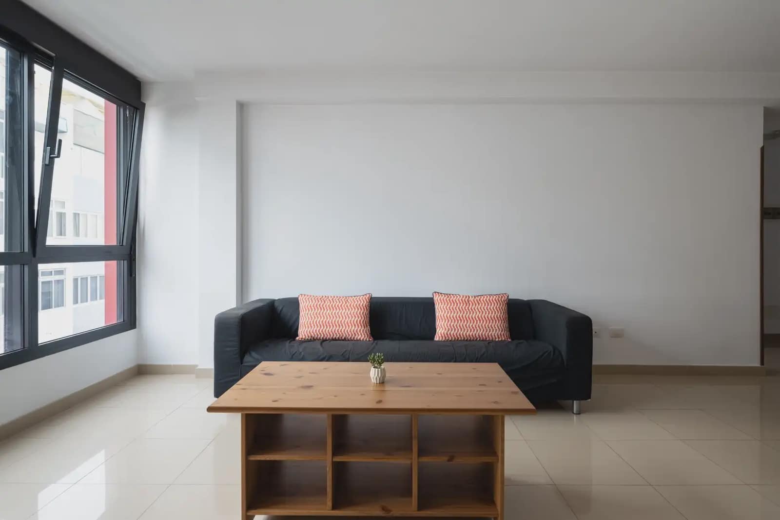 1 quarto Apartamento para arrendar em Las Palmas de Gran Canaria - 1 000 € (Ref: 10036222)