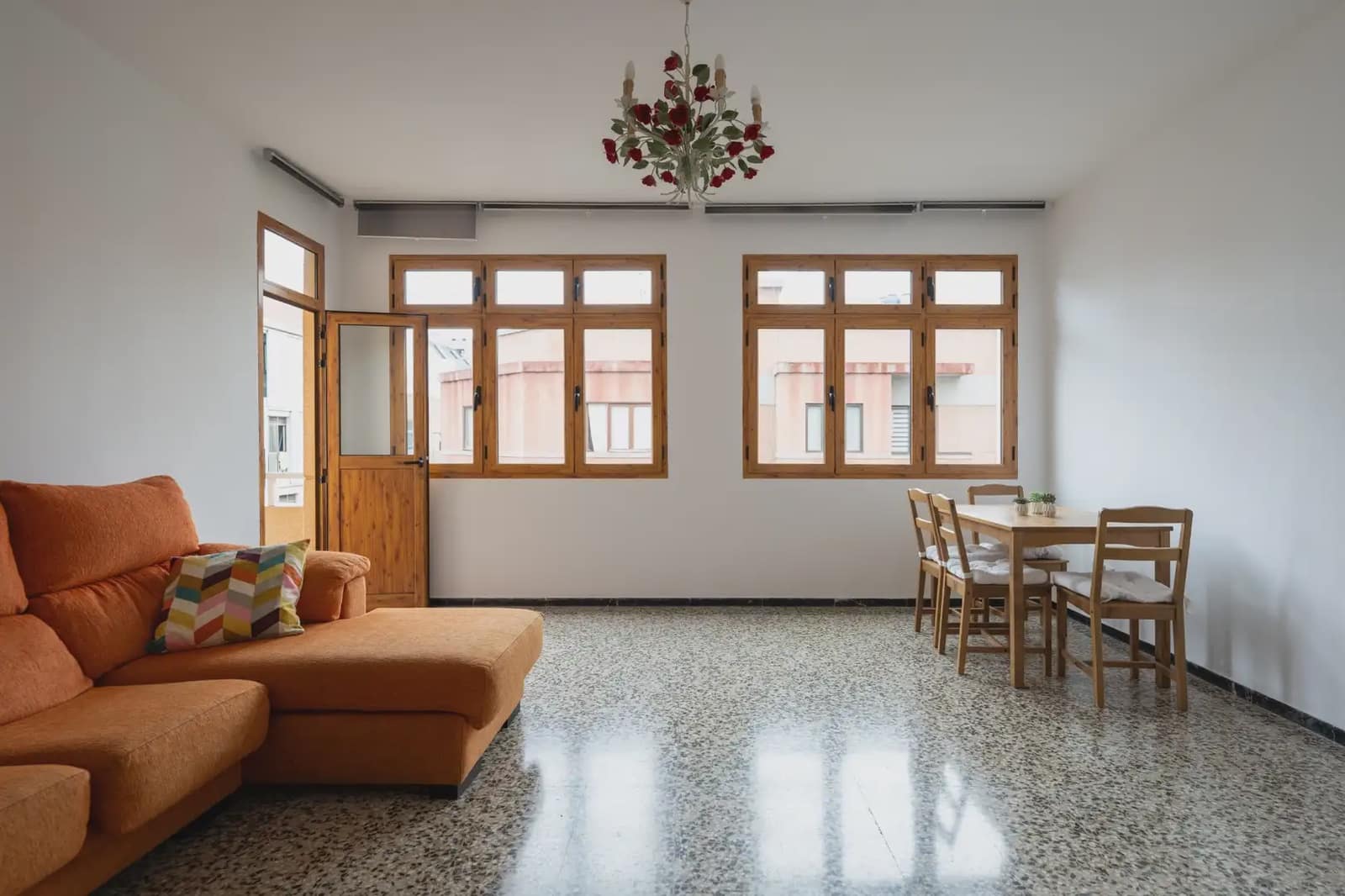 2 quarto Apartamento para arrendar em Las Palmas de Gran Canaria - 1 000 € (Ref: 10036223)