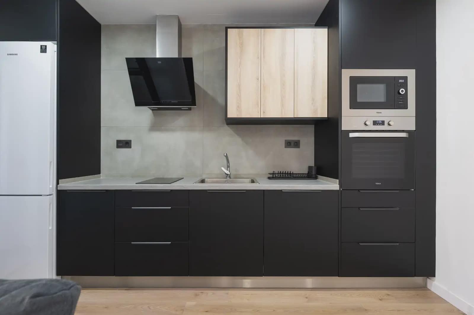 Piso de 2 habitaciones en Las Palmas de Gran Canaria en alquiler - 1.200 € (Ref: 10042071)