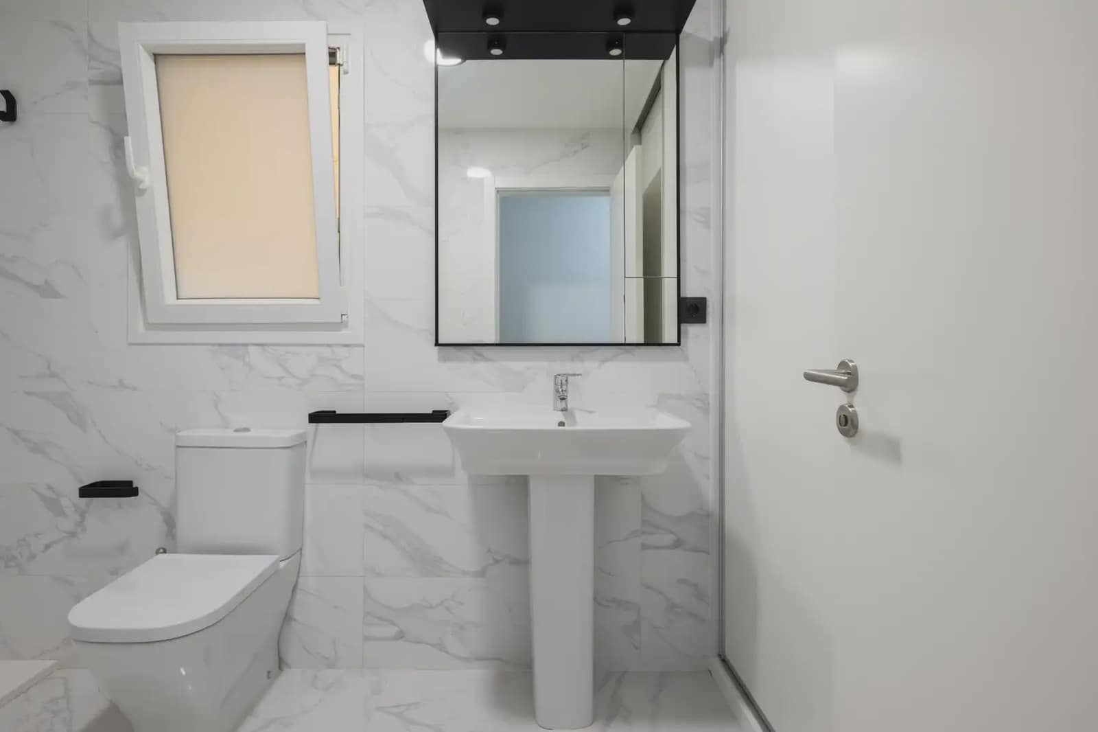 Piso de 2 habitaciones en Las Palmas de Gran Canaria en alquiler - 1.200 € (Ref: 10042071)