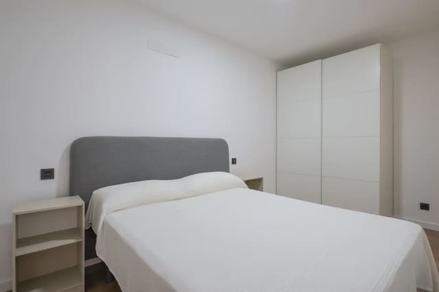 Piso de 2 habitaciones en Guanarteme, Las Palmas de Gran Canaria en alquiler - 1.200 € (Ref: 10042071)