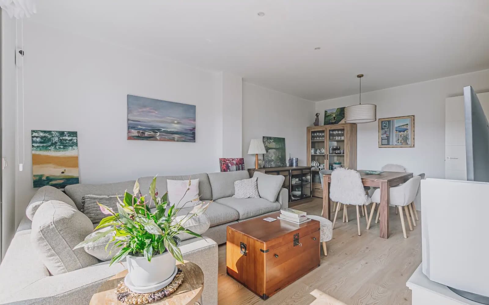 3 bedroom Flat for sale in Vilanova i la Geltru with pool garage - € 480,000 (Ref: 10043507)