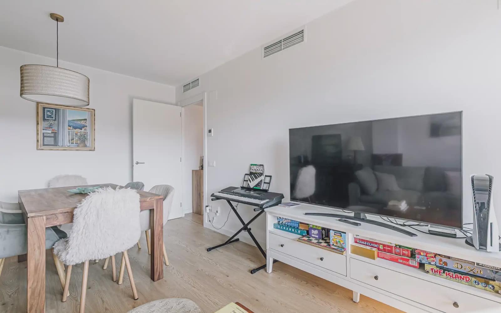 3 bedroom Flat for sale in Vilanova i la Geltru with pool garage - € 480,000 (Ref: 10043507)