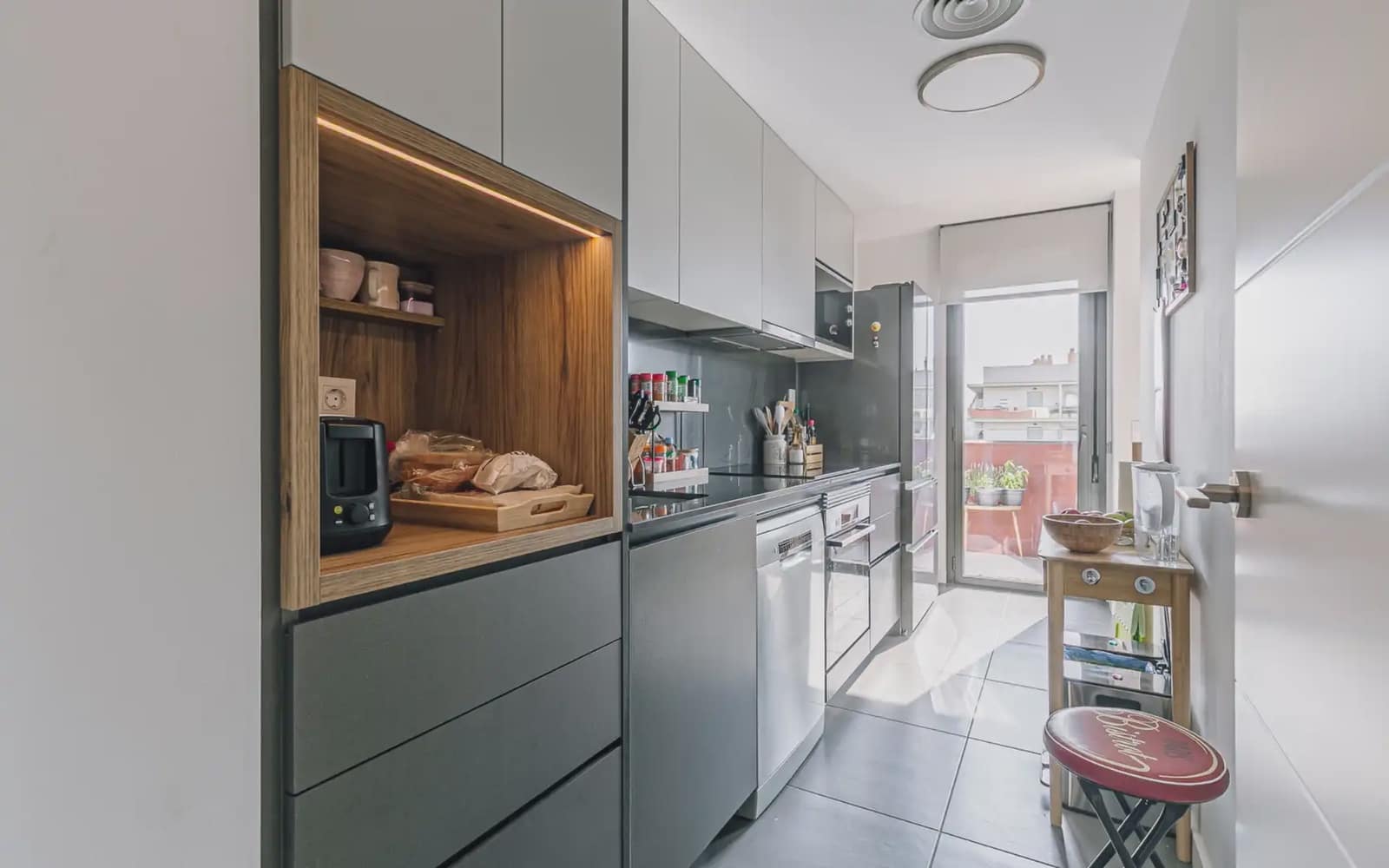 3 bedroom Flat for sale in Vilanova i la Geltru with pool garage - € 480,000 (Ref: 10043507)
