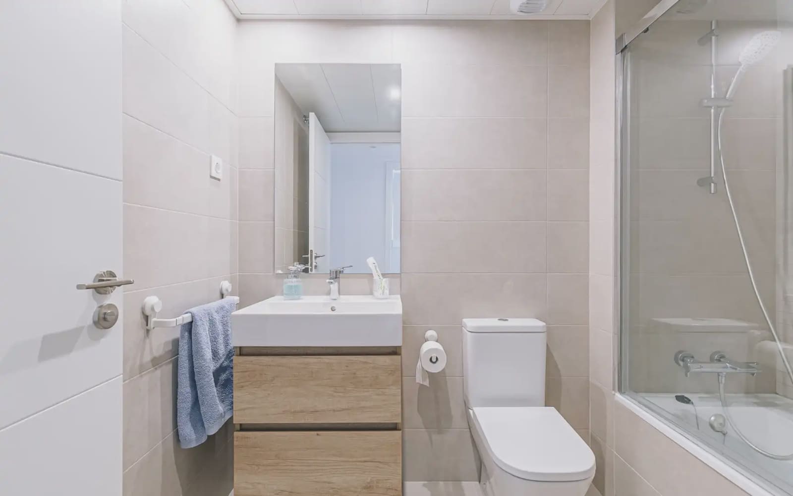 3 bedroom Flat for sale in Vilanova i la Geltru with pool garage - € 480,000 (Ref: 10043507)