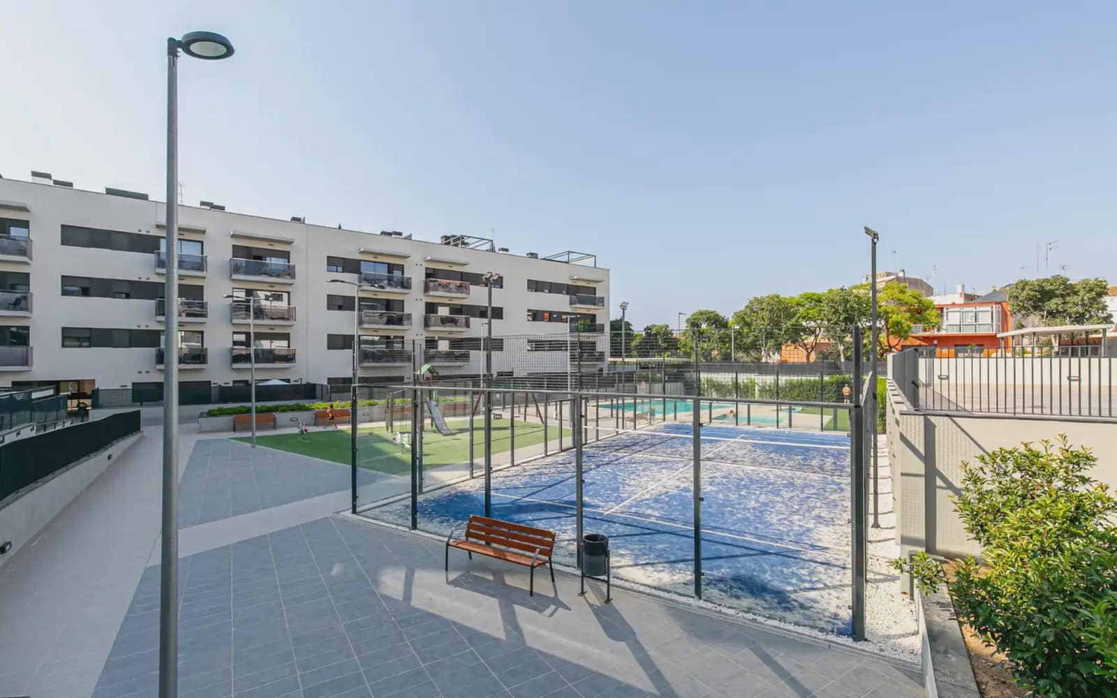 3 bedroom Flat for sale in Vilanova i la Geltru with pool garage - € 480,000 (Ref: 10043507)