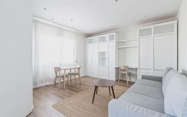 1 slaapkamer Appartement te huur in La Dreta de L'Eixample, Barcelona stad - € 1.300 (Ref: 10045782)