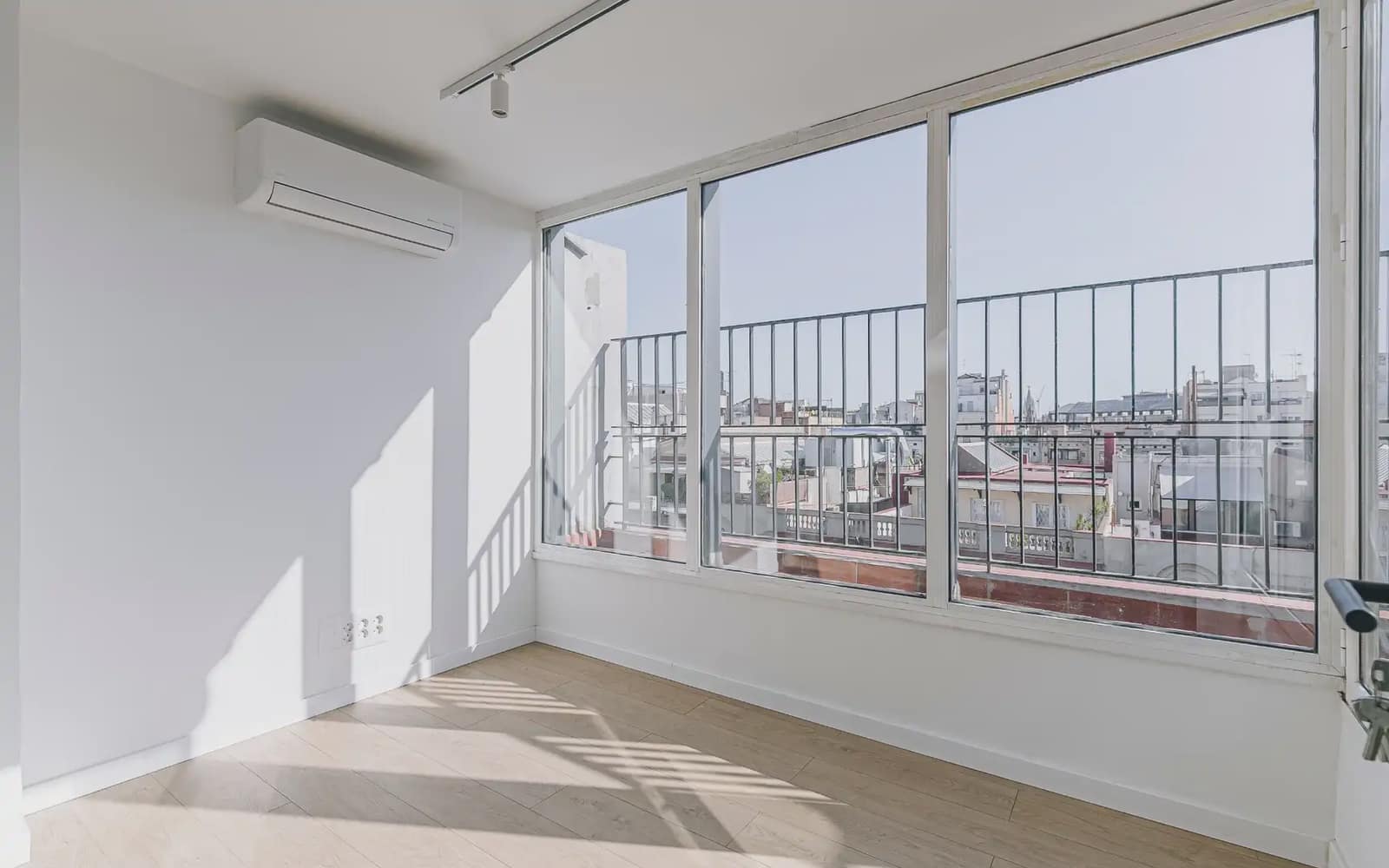 Büro zu vermieten in Barcelona Stadt - 2.550 € (Ref: 10047584)