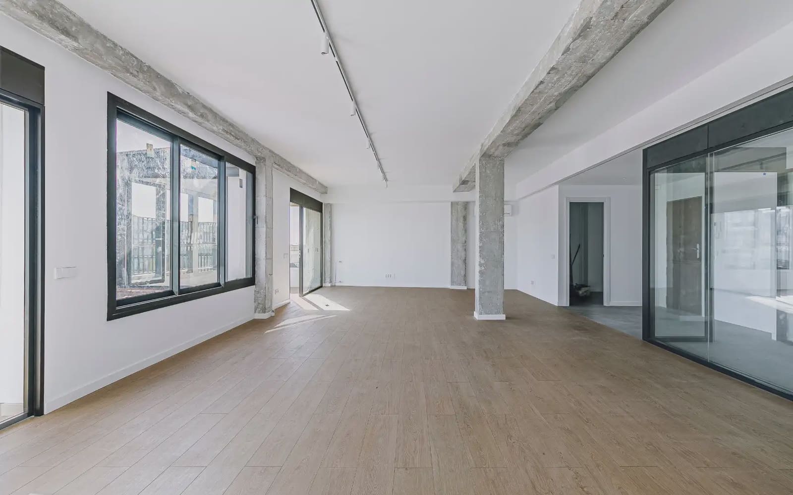 Büro zu vermieten in Barcelona Stadt - 2.550 € (Ref: 10047584)