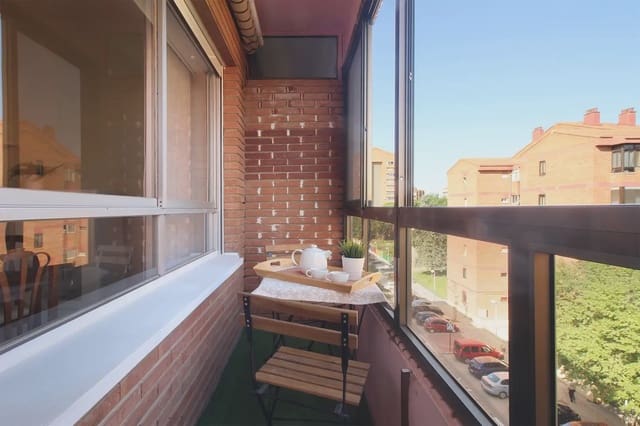 4 makuuhuone Asunto myytävänä paikassa San Antonio Abad, Albacete kaupunki mukana 
autotalli - 245 000 € (Ref: 10050364)
