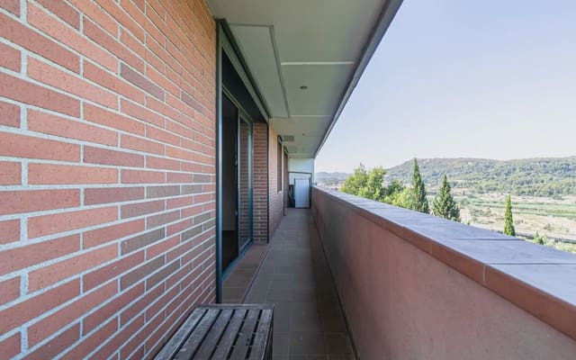 3 soverom Leilighet til salgs i El Papiol med svømmebasseng garasje - € 395 000 (Ref: 10054448)
