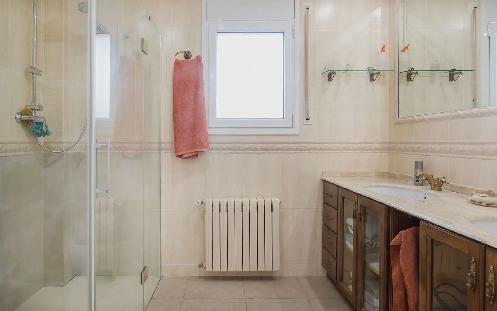 4 chambre Villa/Maison Semi-Mitoyenne à vendre à Sant Fost de Campsentelles avec garage - 580 000 € (Ref: 10054449)