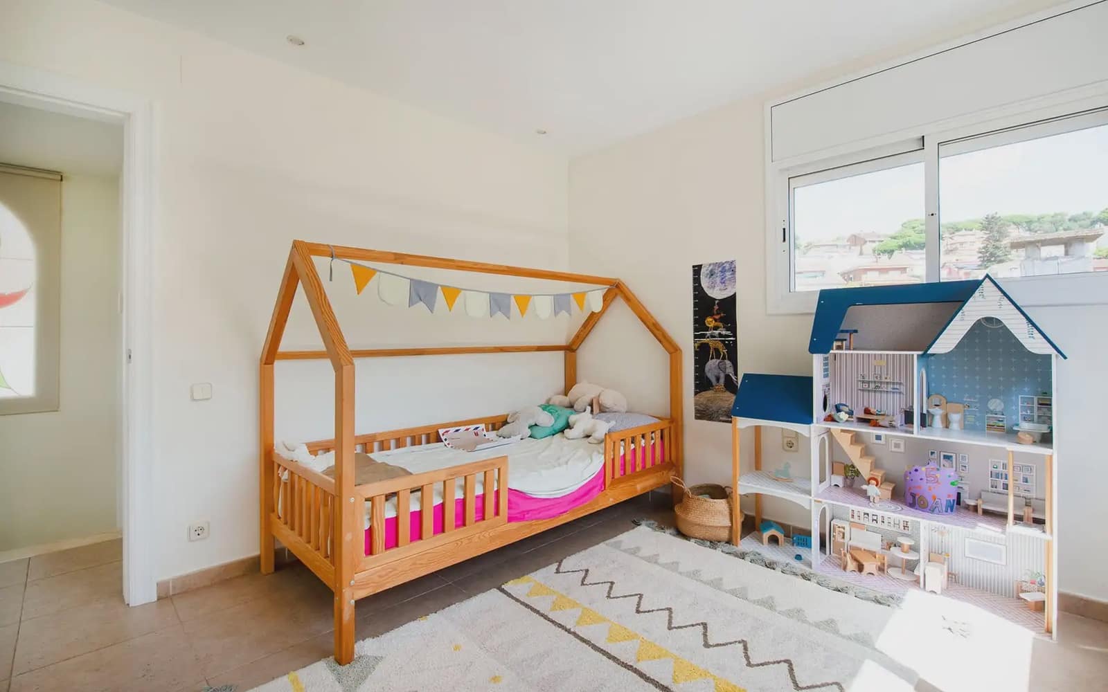 4 chambre Villa/Maison Semi-Mitoyenne à vendre à Sant Fost de Campsentelles avec garage - 580 000 € (Ref: 10054449)