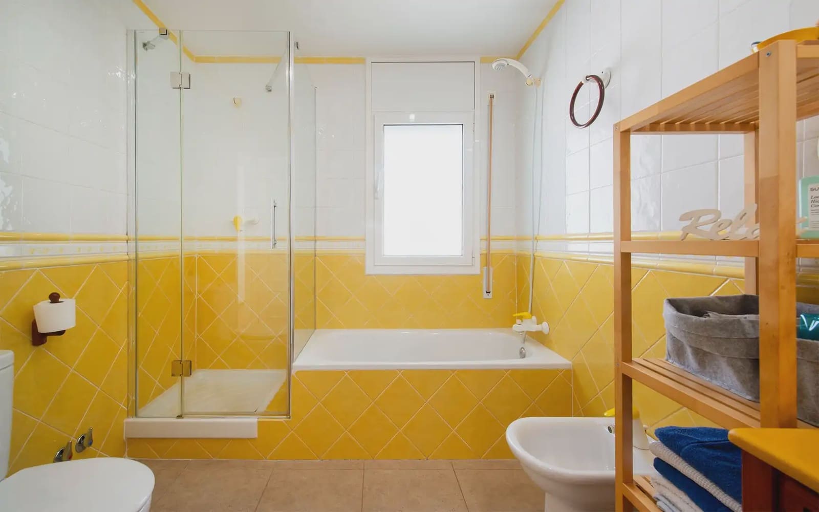 4 chambre Villa/Maison Semi-Mitoyenne à vendre à Sant Fost de Campsentelles avec garage - 580 000 € (Ref: 10054449)