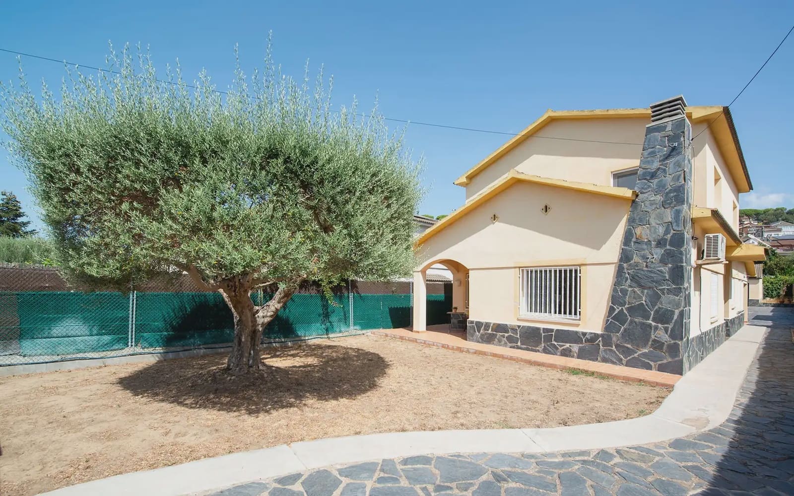 4 chambre Villa/Maison Semi-Mitoyenne à vendre à Sant Fost de Campsentelles avec garage - 580 000 € (Ref: 10054449)