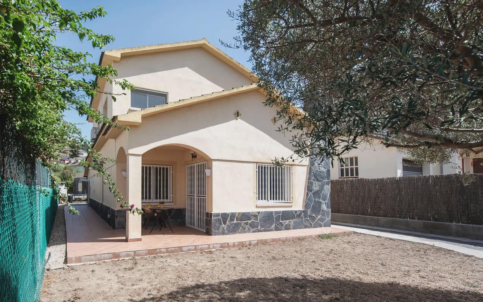 4 chambre Villa/Maison Semi-Mitoyenne à vendre à Sant Fost de Campsentelles avec garage - 580 000 € (Ref: 10054449)