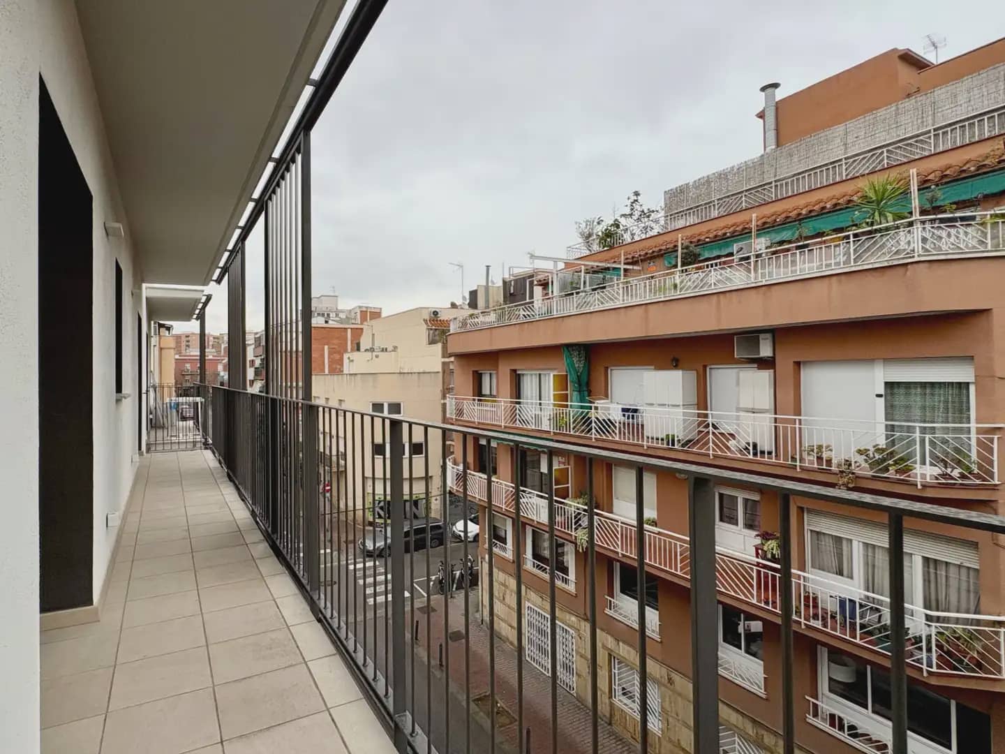 1 quarto Apartamento para arrendar em Barcelona cidade com garagem - 1 216 € (Ref: 10057671)