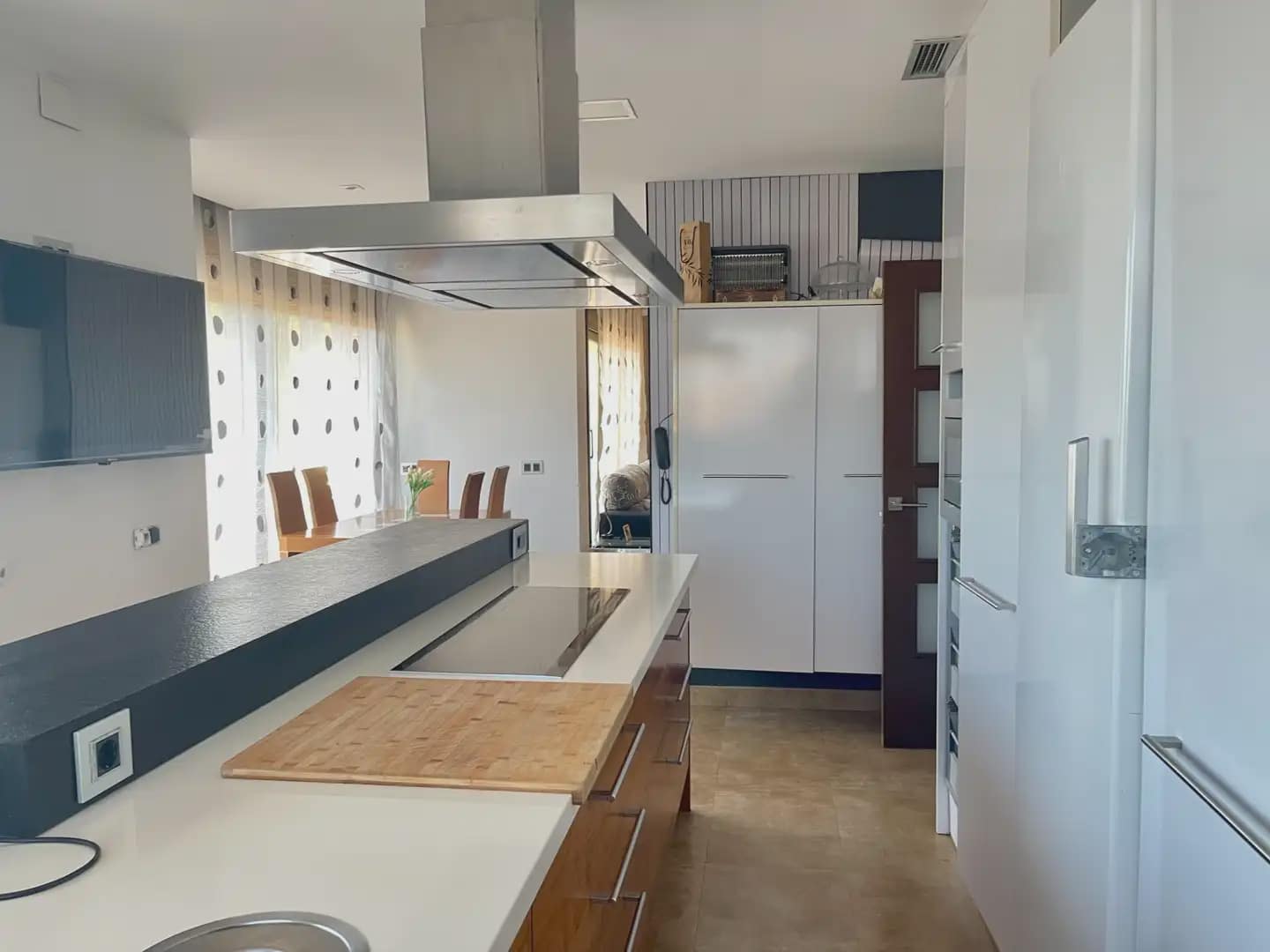 Chalet de 6 habitaciones en Sant Boi de Llobregat en venta con piscina garaje - 625.000 € (Ref: 10057672)