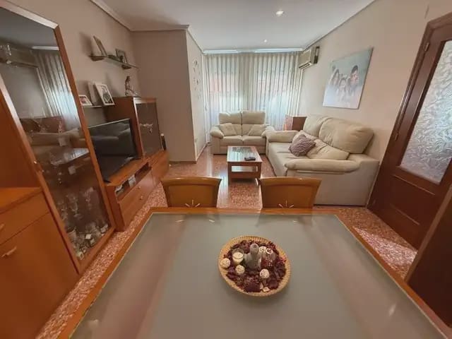 4 slaapkamer Flat te koop in Torrent met garage - € 320.000 (Ref: 10062678)