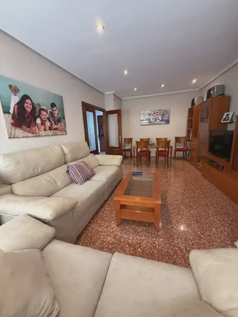Piso de 4 habitaciones en Torrent en venta con garaje - 320.000 € (Ref: 10062678)