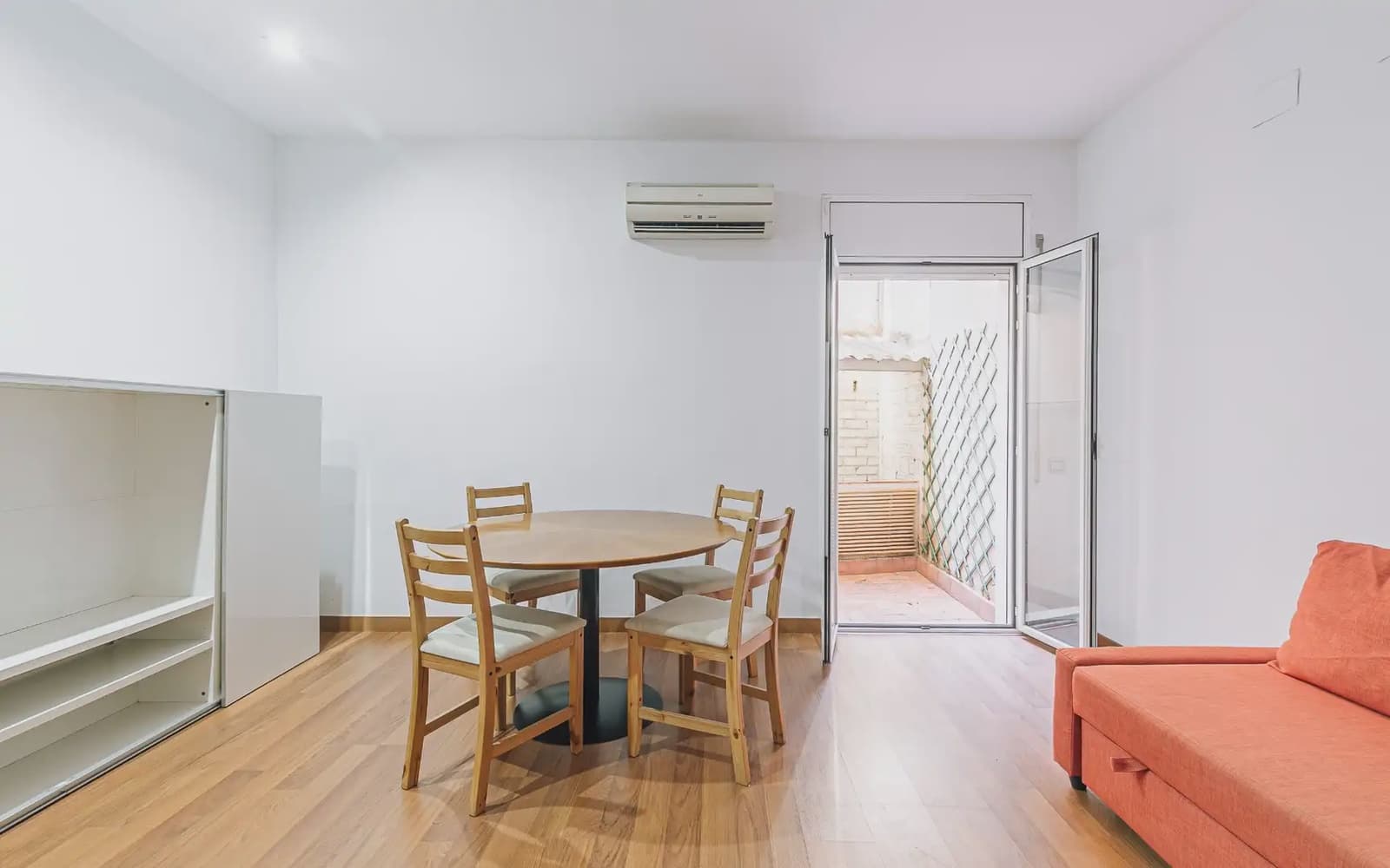 Kaupallinen myytävänä paikassa Barcelona kaupunki - 195 000 € (Ref: 10062908)